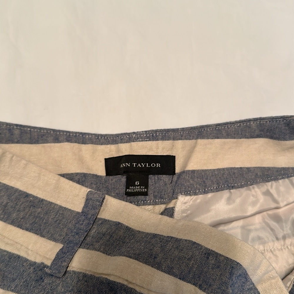 Ann Taylor Women’s Striped Shorts Size 6 - Picture 3 of 4
